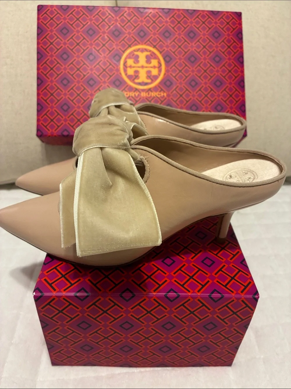 Tory Burch Blush Beige Bow Pointed-Toe Mules size 6M